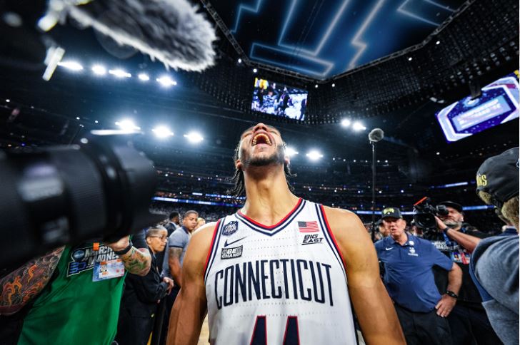 UConn Magazine – Basketball Capital of the World