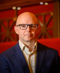 Headshot of Andrew Harris