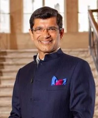 Headshot of Professor Shitij Kapur