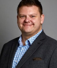 Headshot of Dan Barcroft