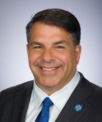 Robert L. Manuel