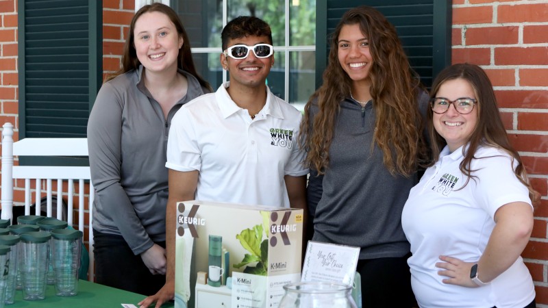 Green, White & YOU: Stetson's Student Philanthropy and Alumni Association